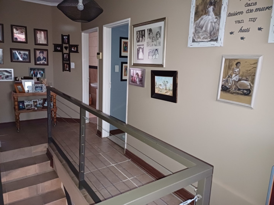 3 Bedroom Property for Sale in Langenhovenpark Free State